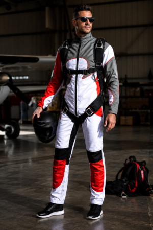 Custom skydiving suit for professional skydivers, freefly training, wind tunnel flying, and parachuting. Durable technical fabric, reinforced stitching, flexible fit, aerodynamic design, and customizable colors, logos, and sizing. Ideal for skydiving teams, freefall practice, tunnel training, and extreme sports apparel.