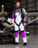 Custom skydiving suit for professional skydivers, freefly training, wind tunnel flying, and parachuting. Durable technical fabric, reinforced stitching, flexible fit, aerodynamic design, and customizable colors, logos, and sizing. Ideal for skydiving teams, freefall practice, tunnel training, and extreme sports apparel.